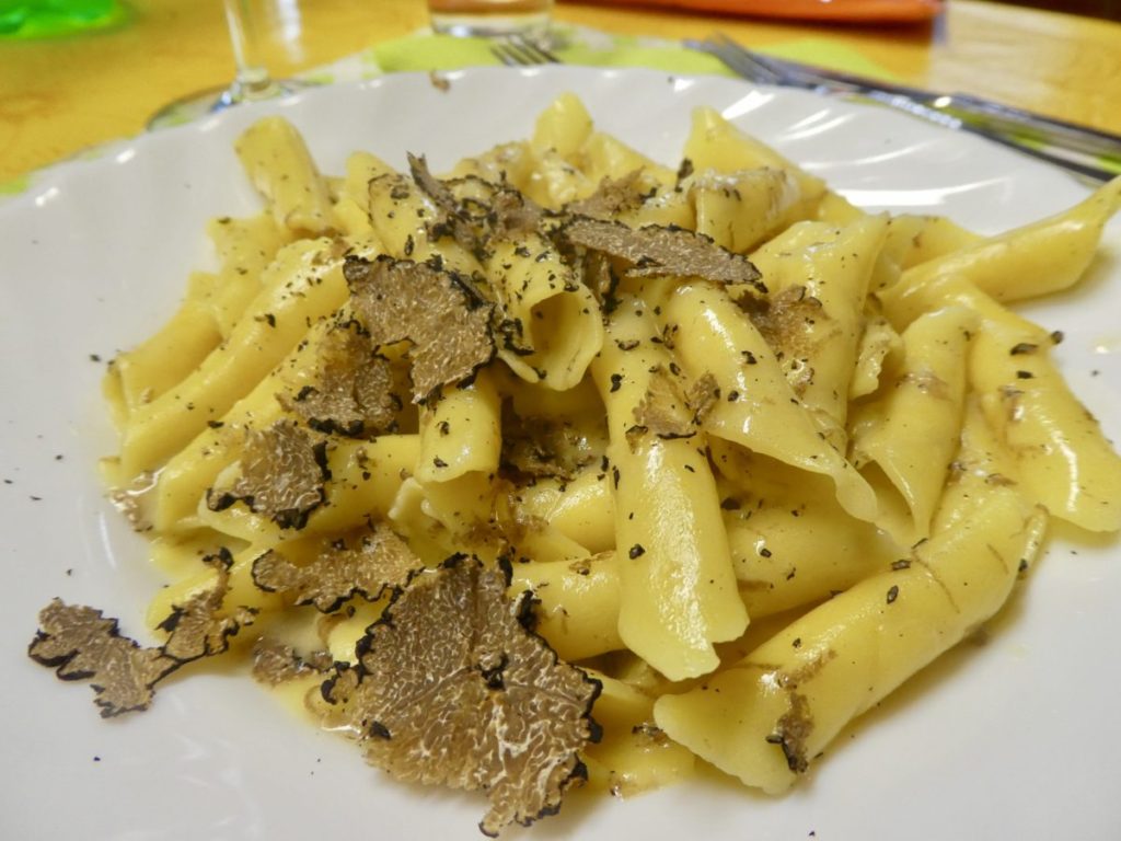 Truffle Hunting in Slovenian Istria, fuži with truffles